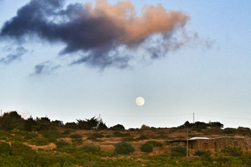 Pantelleria con la luna piena