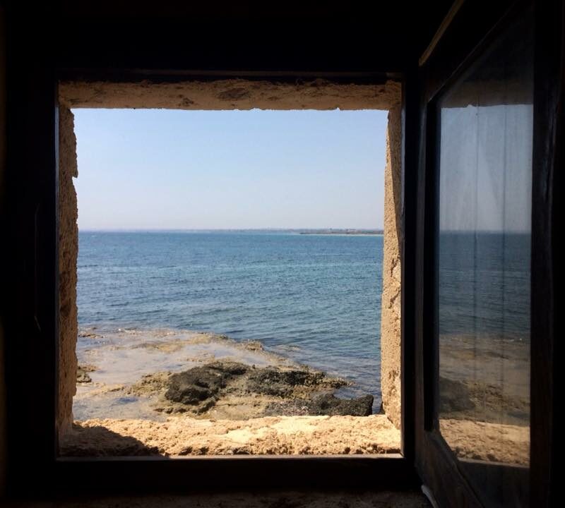 UN ABBRACCIO ALTROVE