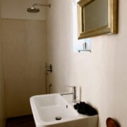 14-Bathroom-depandance-1