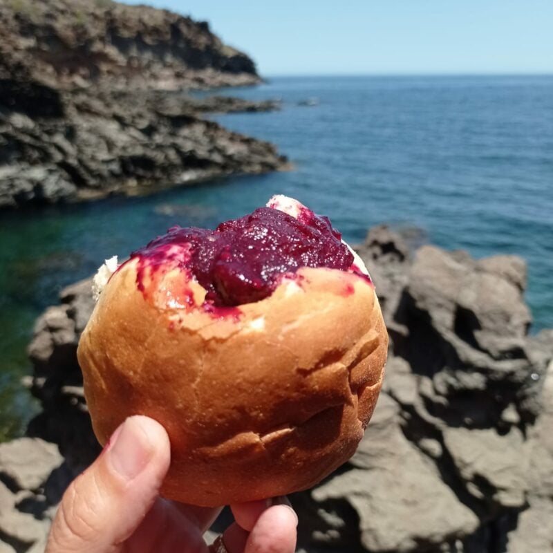 Una cuoca Angelica a Pantelleria