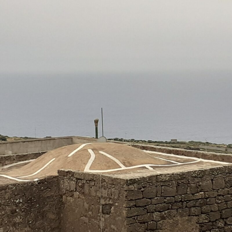 Il cielo grigio di Pantelleria