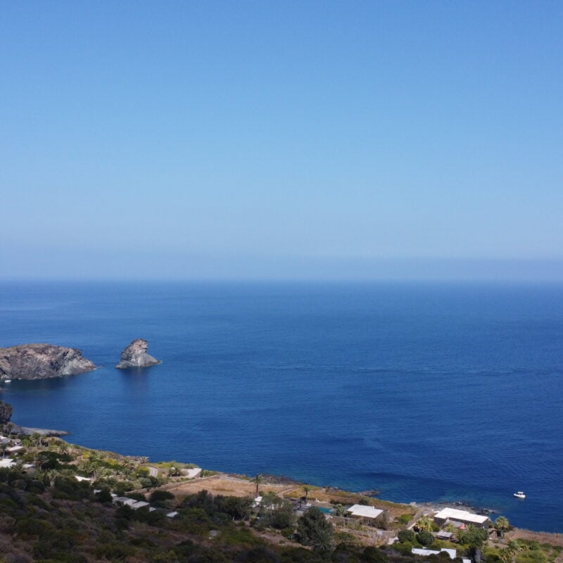 Cinque souvenir unici da Pantelleria: esperienze e ricordi indimenticabili